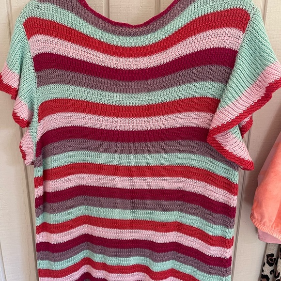 New without tags. Ruffle sleeve bright fun shaker knit sweater sz XL - Picture 2 of 3